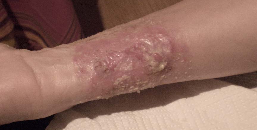 2009-02_PDN_15_15th_PDN_F-009